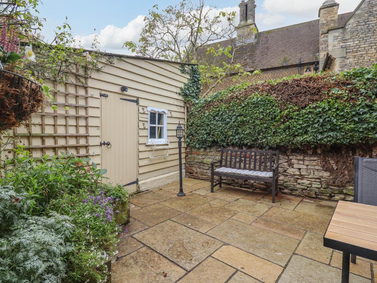 Wayside Cottage Bedford Exterior photo